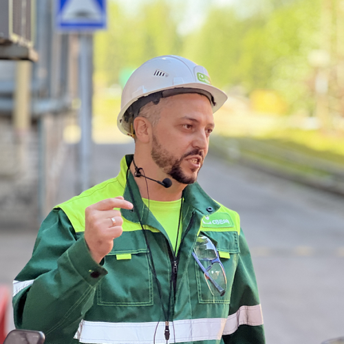 Konstantin Tumashevich (Head of the Technology Service Center at Sveza)